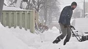 Canada: Residents clean up snow after 'historic' snowfall