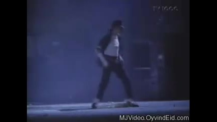 Michael Jackson - Black Or White Panther Dance 