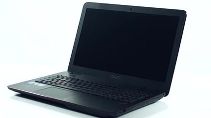 Когато мобилният гейминг става все по-достъпен - Asus G551 - видео ревю на news.laptop.bg