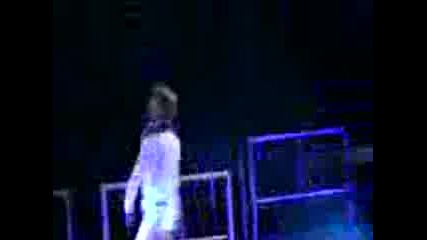 Justin Bieber Bigger Live