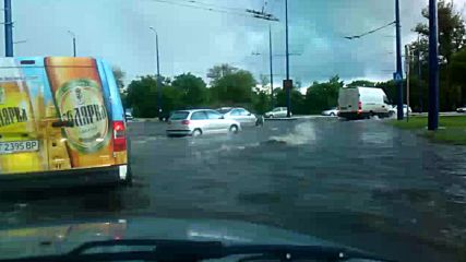 Градушка и реки по улиците на Пазарджик