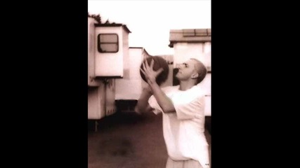 Кристално Качество - Eminem - Give Me The Ball