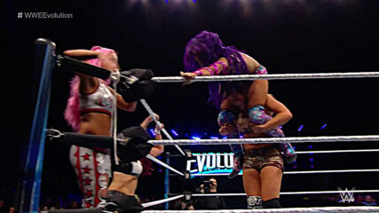 Sasha Banks, Bayley & Natalya vs. The Riott Squad: WWE Evolution 2018 (Full Match)