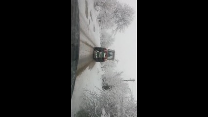 Община Годеч се радва на снега! Браво бе, кмете!!!
