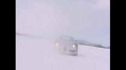 Бугати Вейрон тестдрайв на сняг в Швеция
