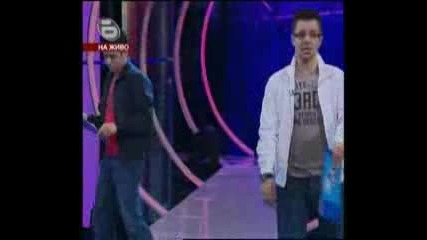 Music Idol 3 - 01.04.09г. - Войната на Гласовете - Соня и Русина се спасяват от изгонване! (7)