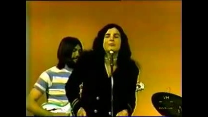 guess who- american woman