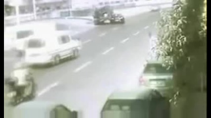 Порше удря Ван на магистралата