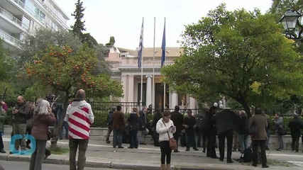 Greece Says Bailout Deal is up to Troika Amid Speculation Over Exit From EU