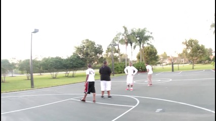 @souljaboy killing @seankingston in basketball 21 - 0 
