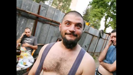 Я виж кой разправя вицове
