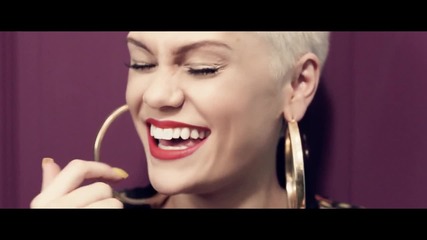 Превод! Jessie J - It s My Party [ Official Video]