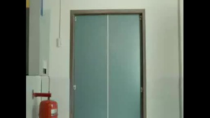 Реклама на Heineken Walking Fridge