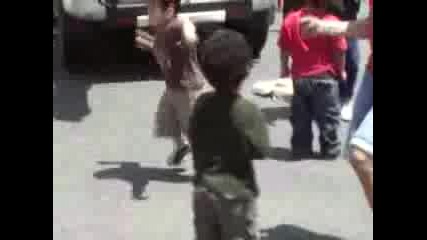Танцуващо Хлапе