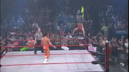 Corner Slingshot Headscissors Takedown - Eric Young