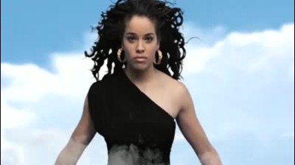 Page Featuring Drake - Im Still Fly 