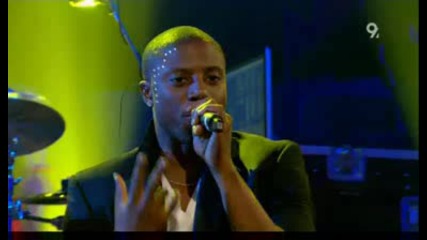 The Streets - Pranging Out (live Jools Holland 2006).avi