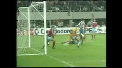 Rabah Madjer Брилянтен гол с пета - красота