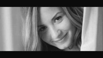 Превод •» Demi Lovato - Fix A Heart ( Music video )