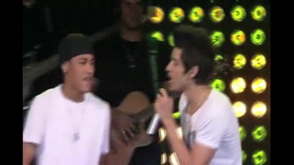 Gusttavo Lima con Neymar - Balada (best latino) live 2012
