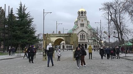 Конструкция в центъра на София разпали въображението. Общината реши да я премахне