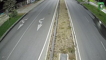 Вандализъм в Ямбол: Младежи вилняха и драскаха със спрей из града