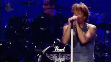 bon jovi performs let it rock 
