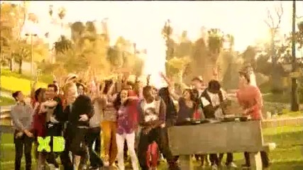 Zeke & Luther In The Summertime