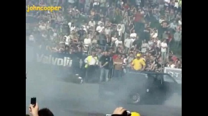 Здрав Burnout с Bmw - та ( Краков Тунинг Шоу 2010 )
