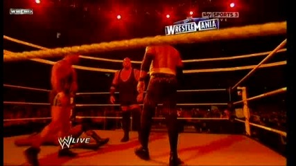 Big Show & Kane унищожават The Corre - Raw 3/21/11 