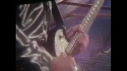 Bon Jovi - You Give Love A Bad Name Hq 