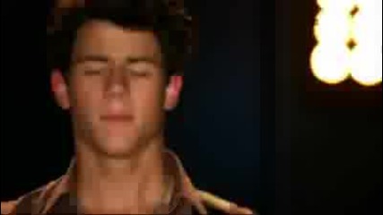 Jonas ft. Demi Lovato , Selena Gomez and Miley Cyrus - Send it on