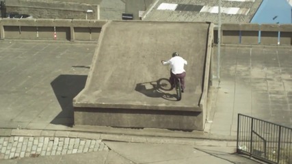 Трикове с Колело - Danny Macaskill 