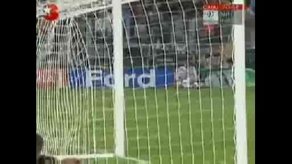Гол на Меси за 2 - 0 Барселона - Манчестер Юнайтед