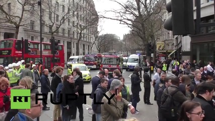 Над 2000 евакуирани заради голям пожар в центъра на Лондон