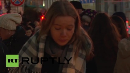 Latvia: Riga mourns the victims of Paris attacks at French Embassy