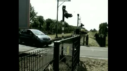 На сантиметри от смъртта