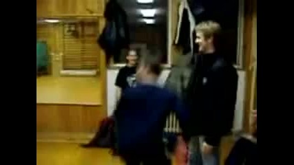 If you watch this 100 times you'll still laugh !