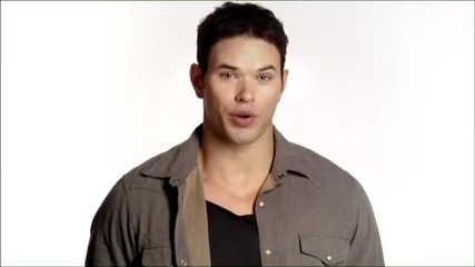 Twilight stars take part in Psa for the One Organization * H D* 
