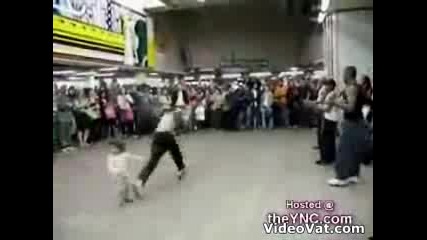 Breakdance - Kick