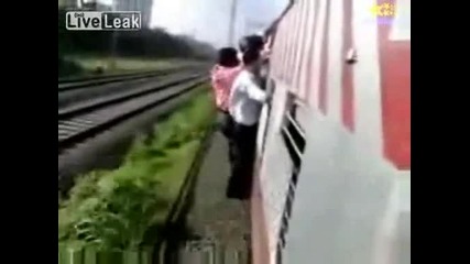 Ужас Лудата Индийска Железница!!!