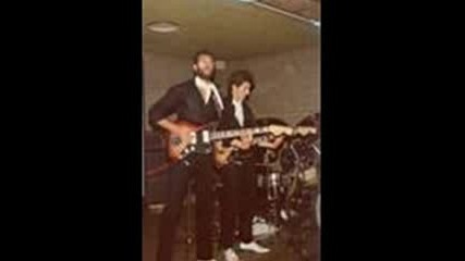 Lost Guitars - Guitar Hurricane 
