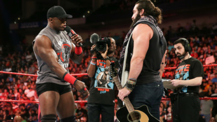 Bobby Lashley disrupts Elias' new documentary: Raw, Aug. 6, 2018