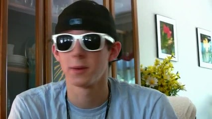 Soulja Boy - Pretty Boy Swag (official Music Video Parody)