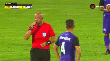 Рефер не отмени гол за Ботев Пд и след преглед с ВАР