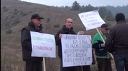 Протест срещу изграждането на депо за отпадъци край Разлог