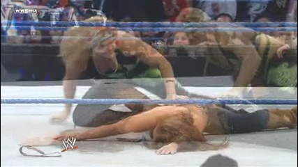Smackdown 01/01/10 Mickie vs Beth Phoenix + адско меле на дивите