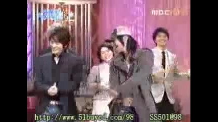 Hyun Joong dances.. 