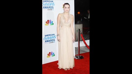 Miley Cyrus / 09.12.11 American Giving Award /