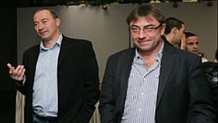 Божидар Искренов